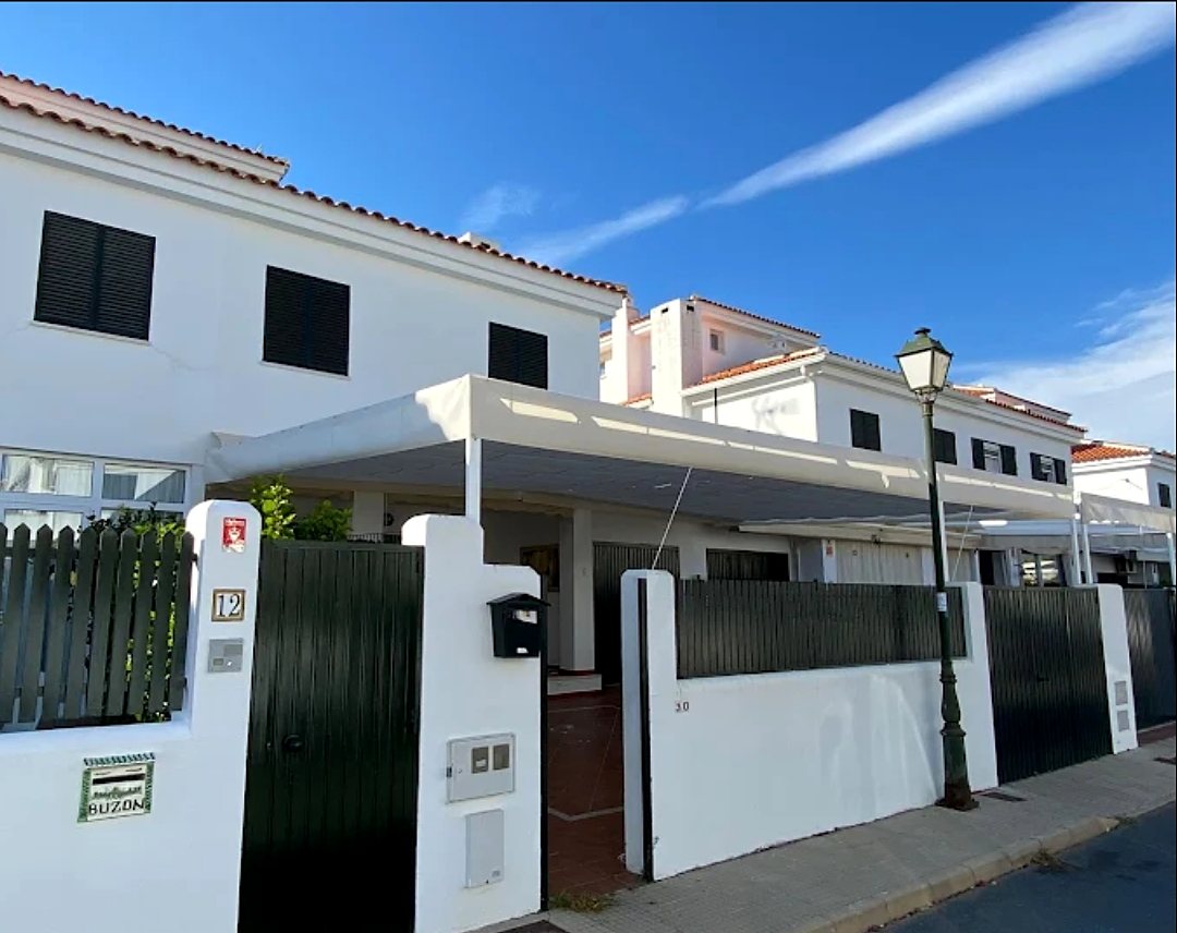 Trabajo de Aluminios y Toldos Miguel Canela en Alcalá de Guadaíra